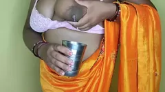 Reproducir El viaje duro y el orgasmo lleno de leche de Desi Wife Ritu