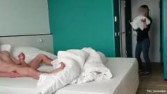 Reproduzir Maid Hotel pegou na câmera: Public Dick Flash & Cum Session