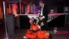 Jouer Découvrir la zone 50S Secrets d'utilisation gratuite: fantaisie à trio avec MILF LEDA Lotharia et Teen Nicole Aria