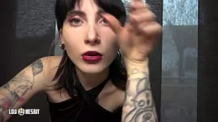 Reproduzir Desafio do Expositório Público em um restaurante: Lou Nesbit e Lia Louise dominam