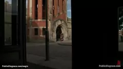 Afspelen Euro babe voorgelegd aan openbare BDSM en hardcore neuken