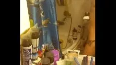 Odtwórz Masturbuję się w lustrze