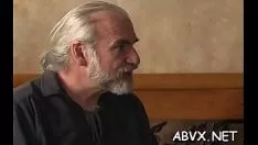 Oynat Aşırı köleliği yerleştirin