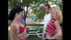 Reproducir Big blunt sashay ir lejos en dos slatterns verbalizar