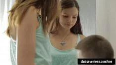 Play Two abnormal adolescents share-out sashay and ne cum