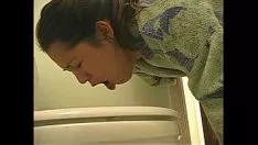 Reproduzir Gula senhorita vomitar vomitar regurgitação vomitando engasgos